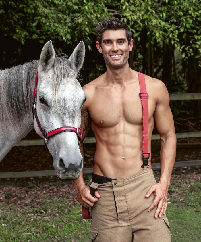 Australian-Firefighters-Charity-Animals-Calendar-2024