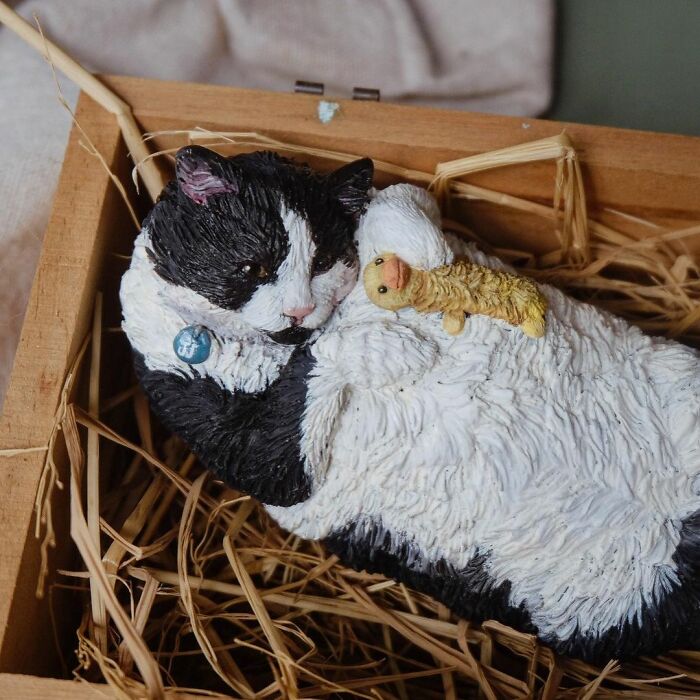 My Collection Of Dog And Cat Sculptures That I Made From Polymer Clay (30 Pics)