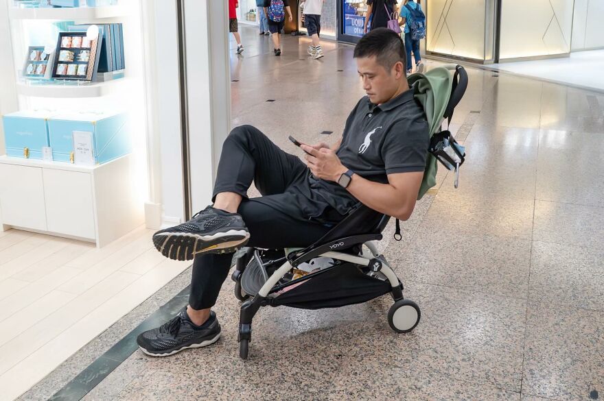 Street Photography With A Twist: 31 New Clever Photos By Edas Wong