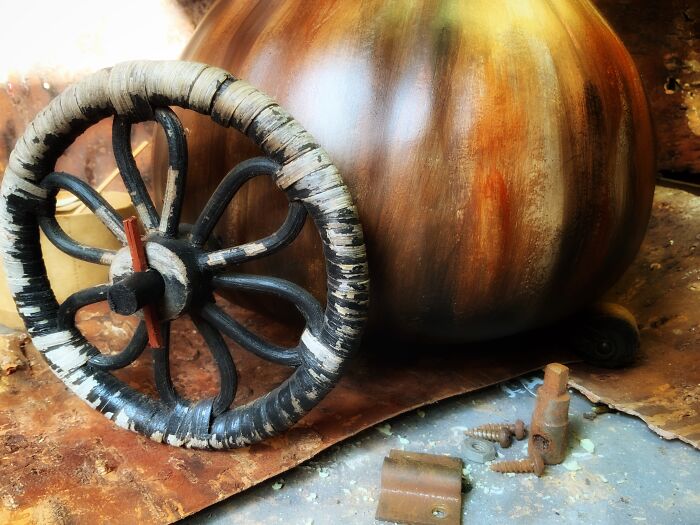 How I Turned A Fake Pumpkin Into A Whimsical Halloween Character (19 Pics)