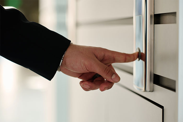 20 Objetos obsoletos que mucha gente sigue usando felizmente