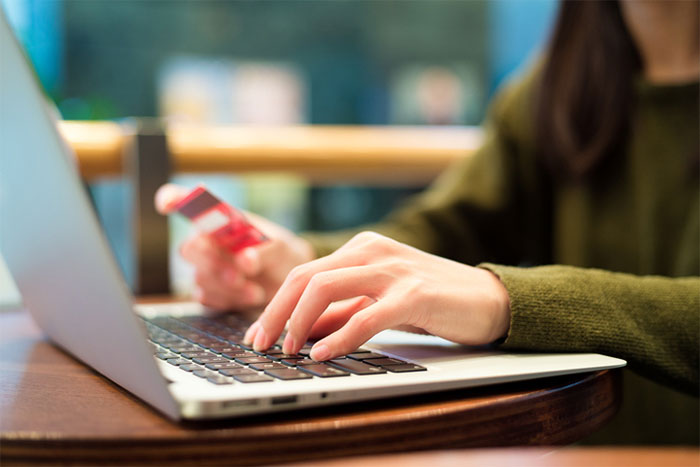 Couple Refuse To Pay $3-4K To Attend Destination Wedding, Bride Goes No-Contact Couple Refuse To Pay $3-4K To Attend Destination Wedding, Bride Goes No-Contact