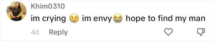 Heartwarming Story Of High School Sweethearts Reunited At The Airport After Sixty Years Apart