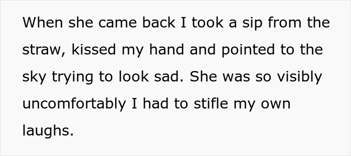Man Finds A Brilliant Way To Embarrass Server Who Laughed At Him For Ordering A Pina Colada Man Finds A Brilliant Way To Embarrass Server Who Laughed At Him For Ordering A Pina Colada