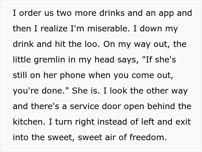 Guy Gets Petty Revenge On His Date Who Didn't Bother To Lift Her Eyes From Her Phone