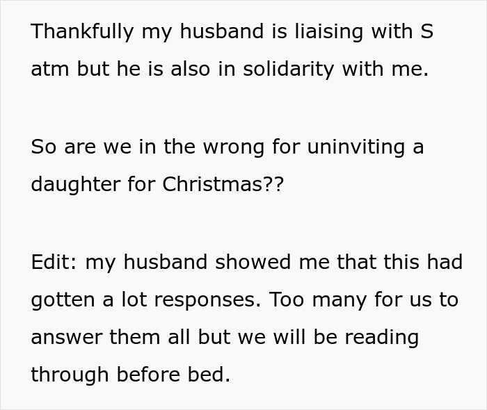 Woman Thinks Mom Is Wrong For Uninviting Her From Christmas Because Of Dating Sister&rsquo;s Husband