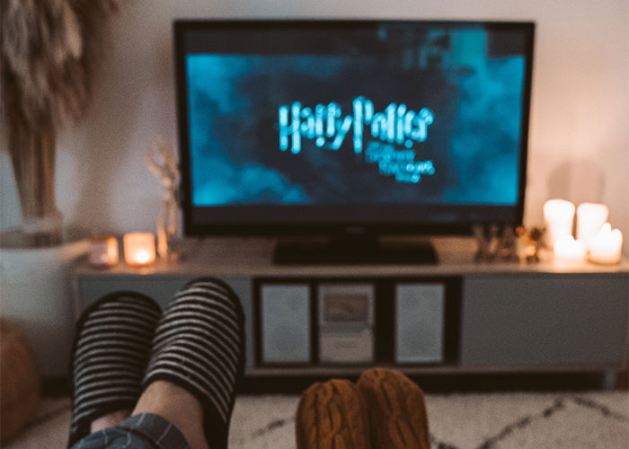 "¿Cuáles son las 'normas de la casa' más extrañas que te has encontrado al visitar a alguien?" (20 Respuestas)