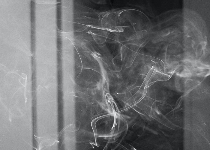 "¿Cuáles son las 'normas de la casa' más extrañas que te has encontrado al visitar a alguien?" (20 Respuestas)