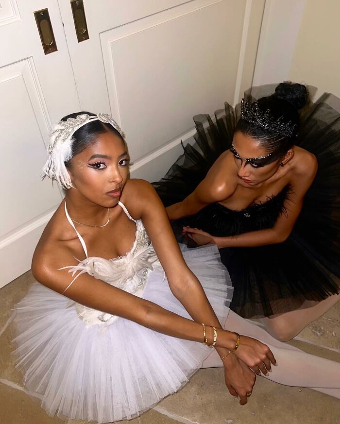 Natalia Bryant As Black Swan