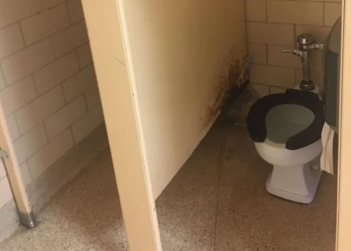 “Never Saw Him Again”: 41 Times The Class Clown Took It Too Far And Faced The Consequences