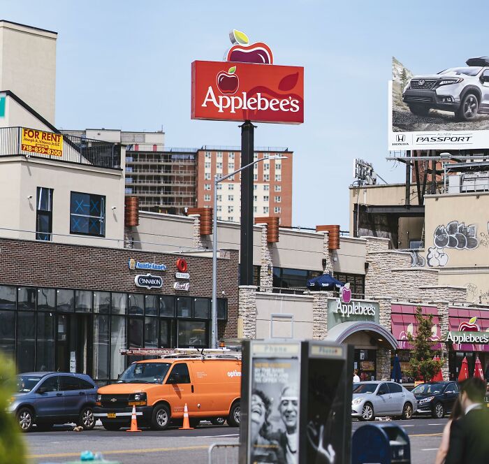 "What Restaurants Do You Refuse To Go To And Why?" (30 Answers)