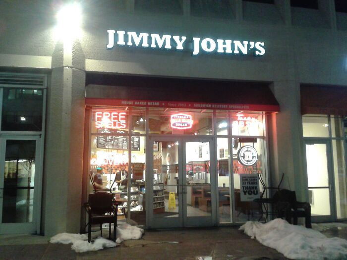 "What Restaurants Do You Refuse To Go To And Why?" (30 Answers)