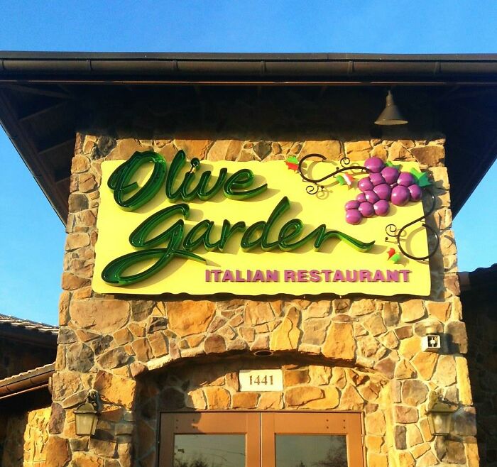 "What Restaurants Do You Refuse To Go To And Why?" (30 Answers)