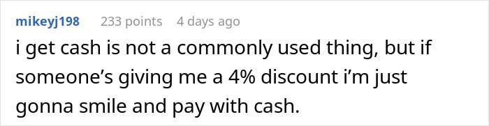&ldquo;It&rsquo;s Cheaper To Pay With Cash&rdquo;: Customer Makes Cashier Regret Pushing Their Policy On Them