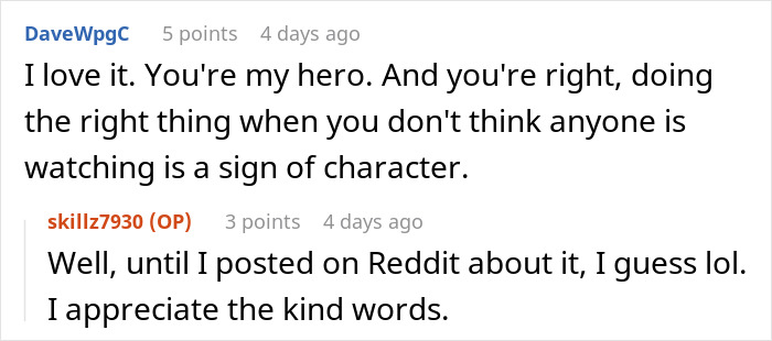 Karens Leave Their Cart In The Middle Of Parking Lot, Get Surprised When Another Shopper Confronts Them