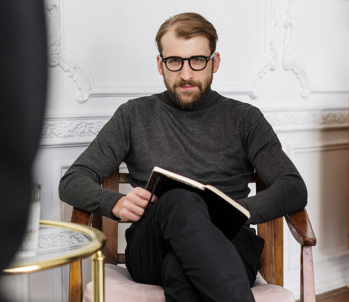 30 Therapists Share Moments They Realized Relationships Were Not Going To Work And What They Did