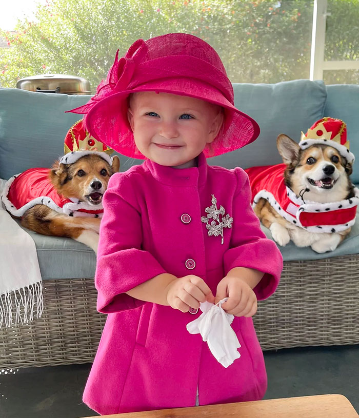 Happy Halloween From The Queen