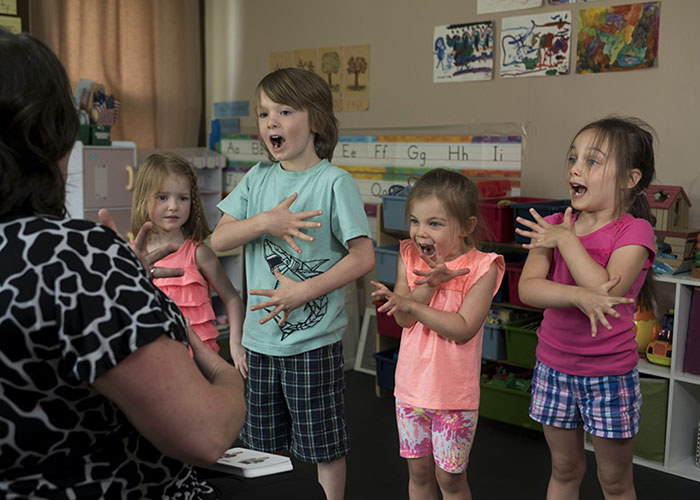 Mom Wonders About Sign Language After Her Twins Make Friends With A Deaf Toddler