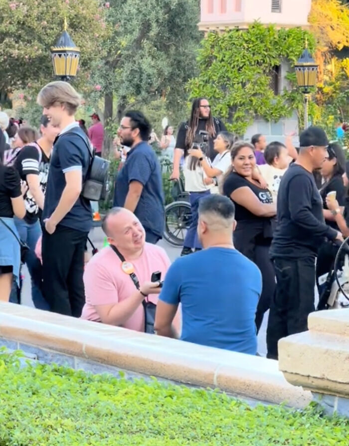 Disneyland Works Its Magic As Man Proposing To His Boyfriend Gets Proposed To Back