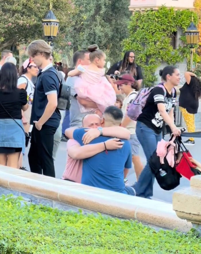 Disneyland Works Its Magic As Man Proposing To His Boyfriend Gets Proposed To Back