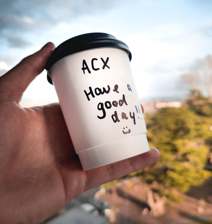 Woman Flips Out When She Finds Out Her BF Uses A Fake Name At Coffee Shops To Feel More Comfortable