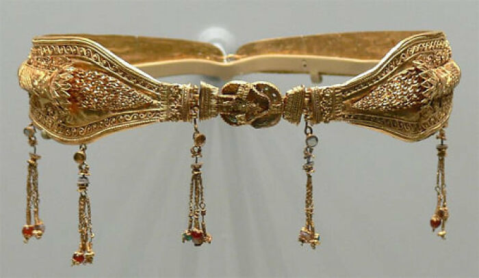 Fascinating-History-Archaeology-People