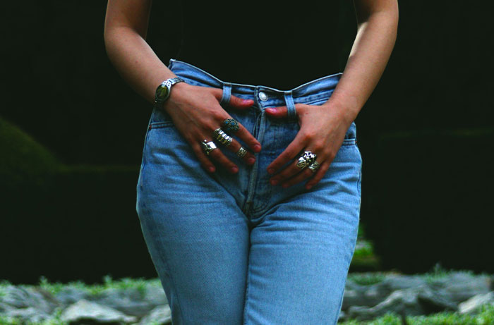 “Sagging Is One Of The Stupidest And Ugliest”: 45 People Roast Fashion Trends They Hate