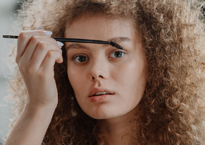 “Sagging Is One Of The Stupidest And Ugliest”: 45 People Roast Fashion Trends They Hate