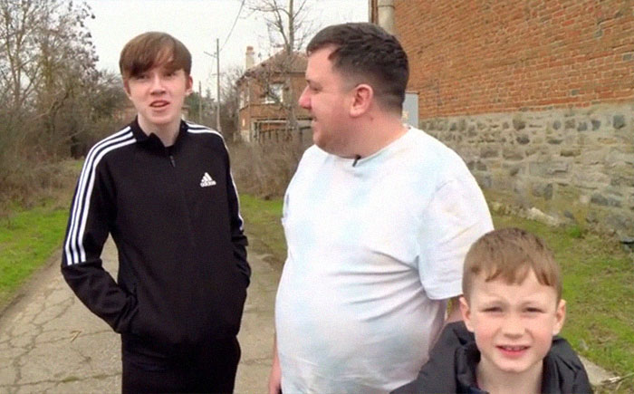 "We Can&rsquo;t Do That In The UK": Scottish Dad Buys Six-Bedroom Mansion In Bulgaria For &pound;3,000 