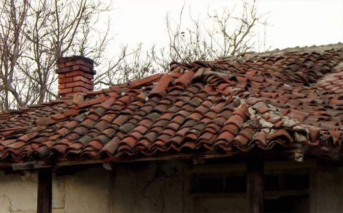 "We Can&rsquo;t Do That In The UK": Scottish Dad Buys Six-Bedroom Mansion In Bulgaria For &pound;3,000 