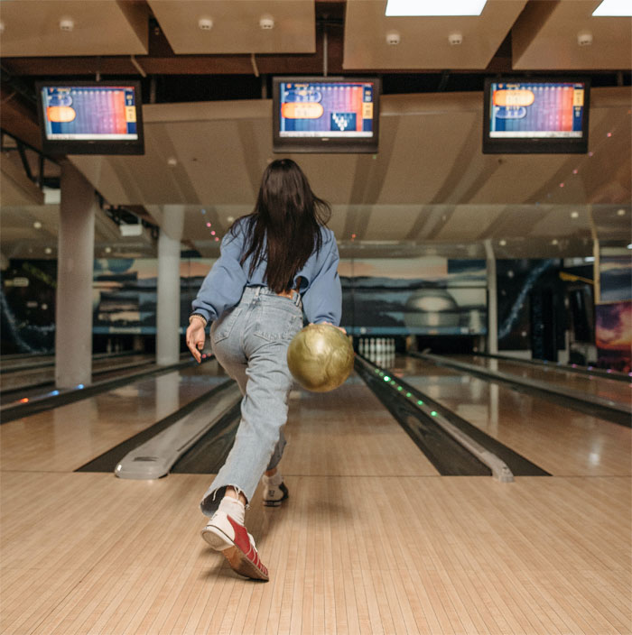 Guy Asks Designated Unattractive Friend To Join A Double Date, Doesn't Enjoy His Success