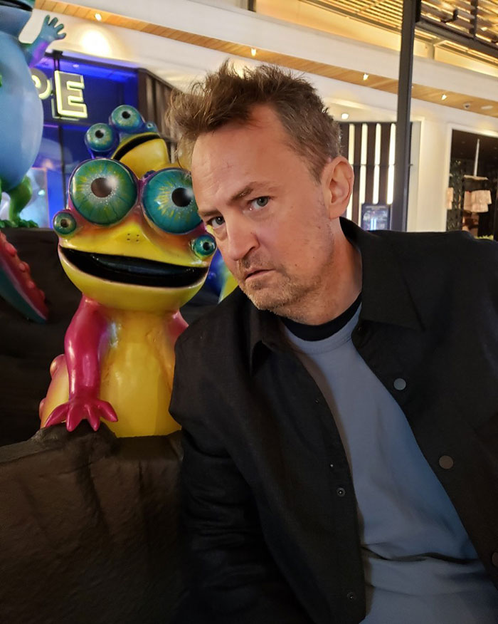 Friends Stars Pay Their Respect To Co-Star Matthew Perry In A Heartfelt Statement Following Tragic 911 Call