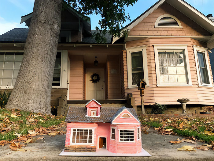 Realistic gingerbread house.
