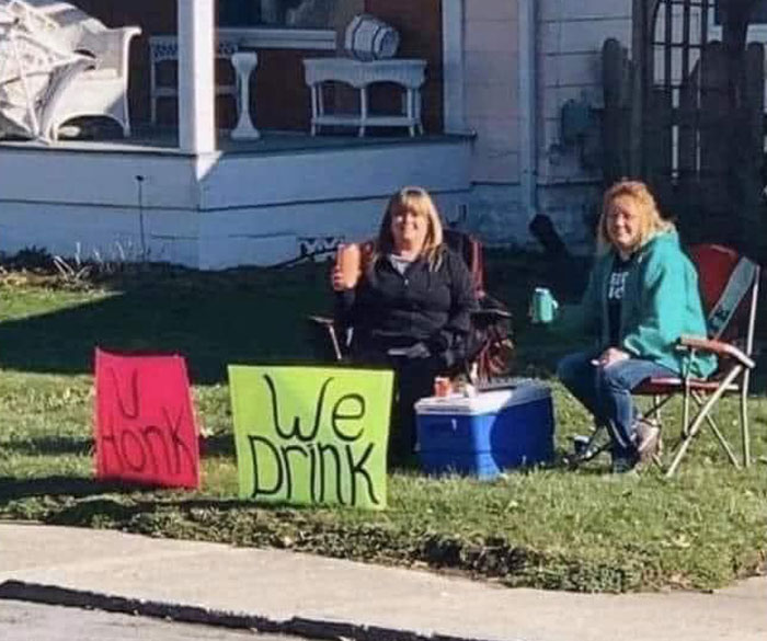 Si tocas el claxon, bebemos