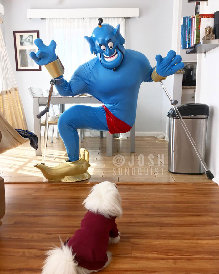 Every Halloween, This One-Legged Guy Makes A Brilliant Halloween Costume, Here Is His 2023 Look