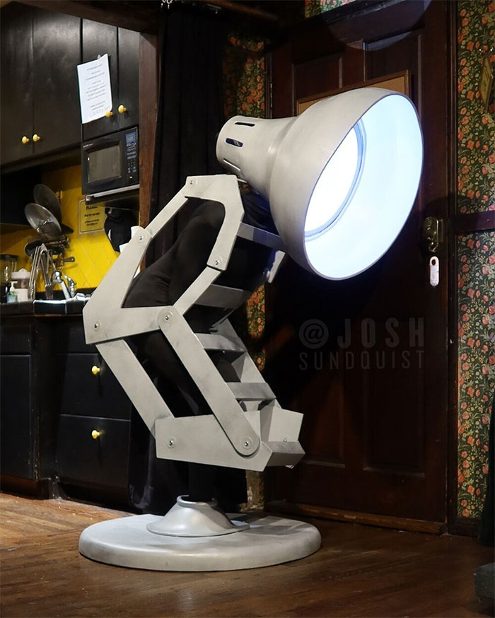 Every Halloween, This One-Legged Guy Makes A Brilliant Halloween Costume, Here Is His 2023 Look