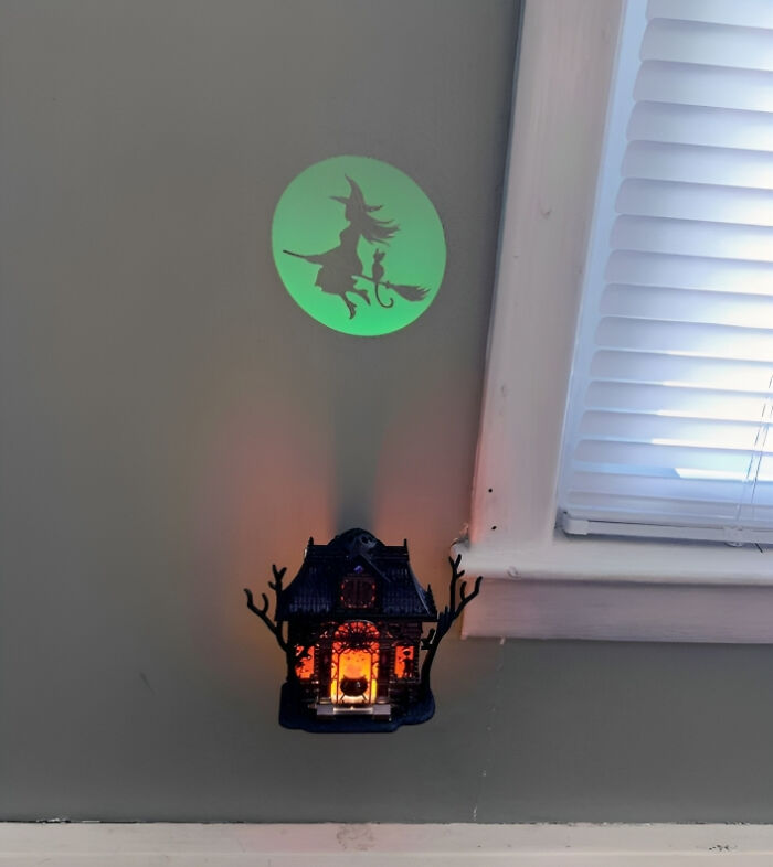 Bath & Body Works New Haunted House Wallflower Plug