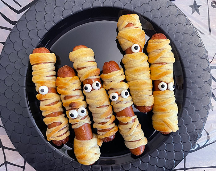 Spooky Mummy Dogs