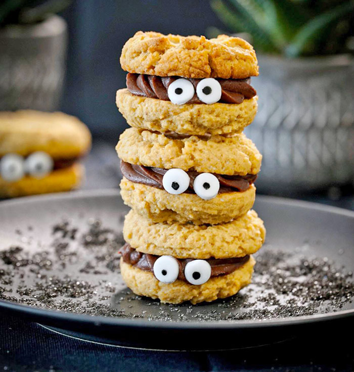 Did Some Free-Style Halloween Baking, Spooky Cookies