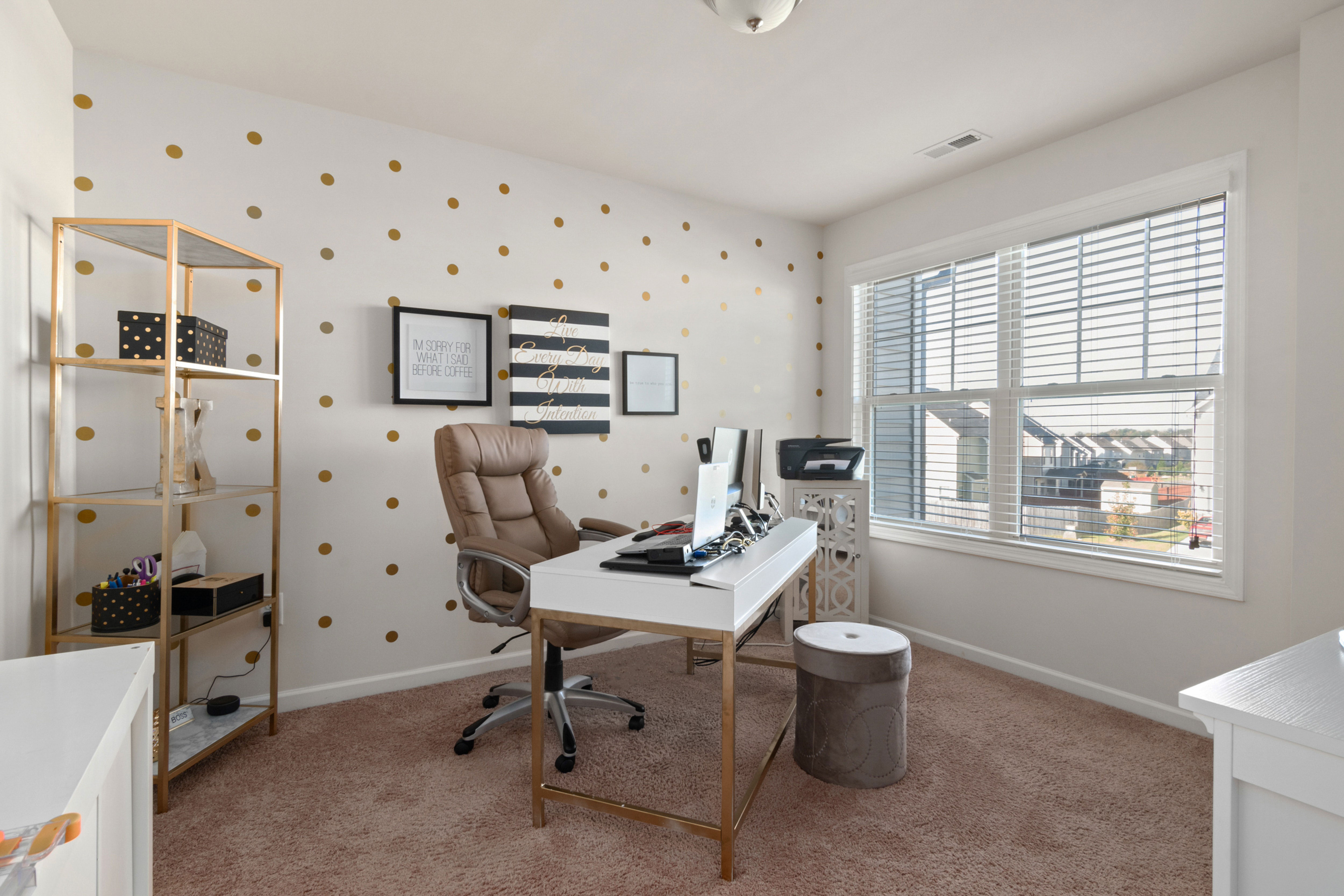 Modern home office setup with a desk and office chair for an inspired and productive work process.