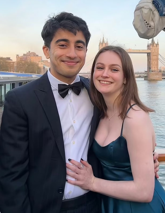 "I Just Thought, 'Please, Not Again'": Young Woman Accepted To Oxford After Being Homeless "I Just Thought, 'Please, Not Again'": Young Woman Accepted To Oxford After Being Homeless