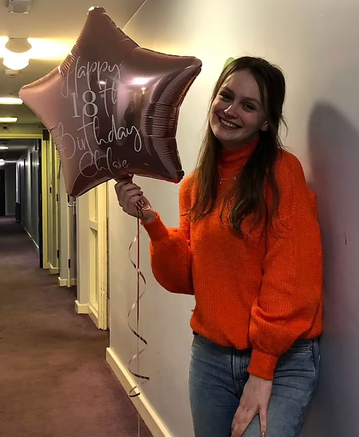 "I Just Thought, 'Please, Not Again'": Young Woman Accepted To Oxford After Being Homeless "I Just Thought, 'Please, Not Again'": Young Woman Accepted To Oxford After Being Homeless