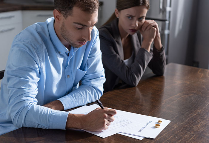 New Mom Regrets Refusing To Go Back To Work After Her Husband Divorces Her