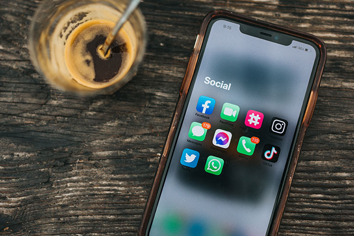 20 Ex-empleados revelan lo que las compañías ocultan al público