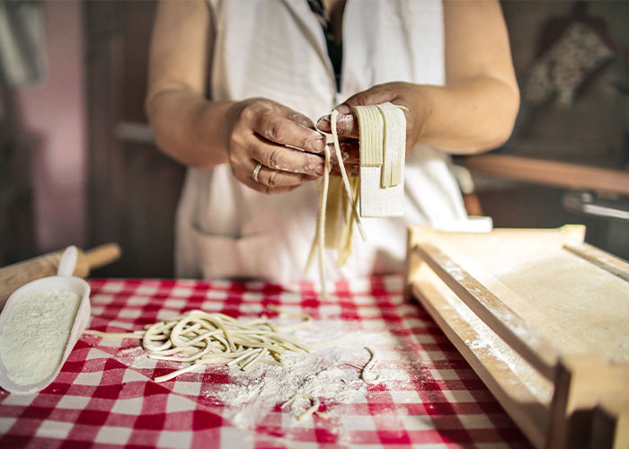 Internet Is Split Over Italian Mom Winning Case Against Two Adult Children After They Refuse To Move Out Internet Is Split Over Italian Mom Winning Case Against Two Adult Children After They Refuse To Move Out