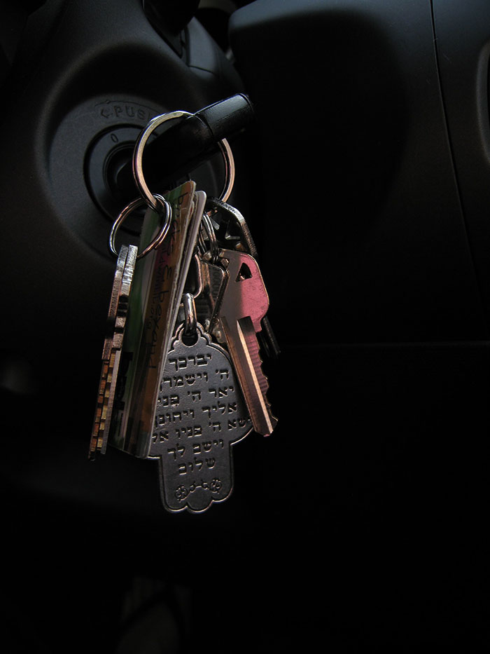 Car Dealers Think They Suckered Client For $1,000, Turn Pale When They Realize He&rsquo;s Insured By Them