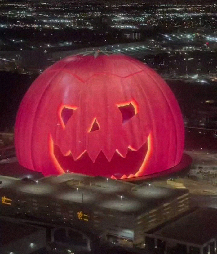 Multi-Billion Dollar Sphere Opens Its Doors In Las Vegas, People Call It "Dystopian"