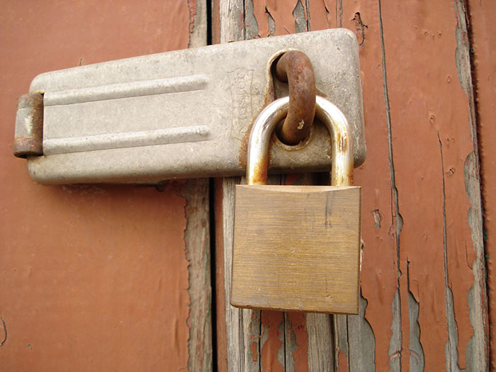 Ex-Offenders Open Up About 34 Hard-To-Break Habits After Coming Out Of Prison