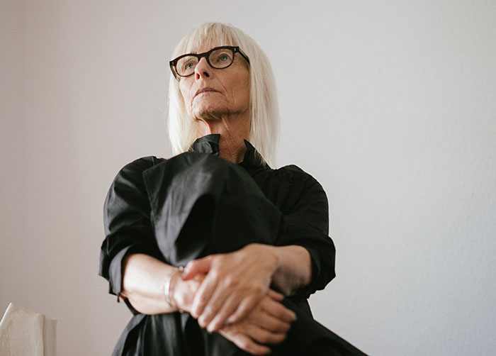 &ldquo;Sorry My Genes Are Strong&rdquo;: Woman Hands Divorce Papers Along With DNA Test Results