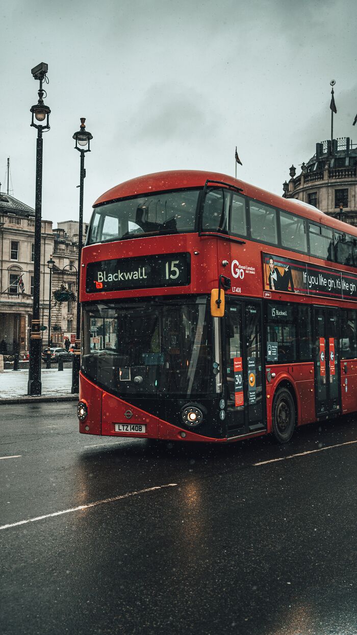 "Red Solo Party Cups": 40 Things Locals Don't Think Twice About That Foreigners Find Incredible